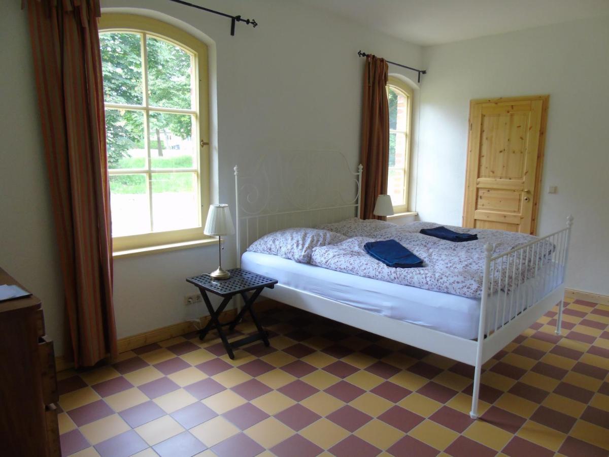 Schmiede Der Wasserburg Liepen Gielow Kültér fotó